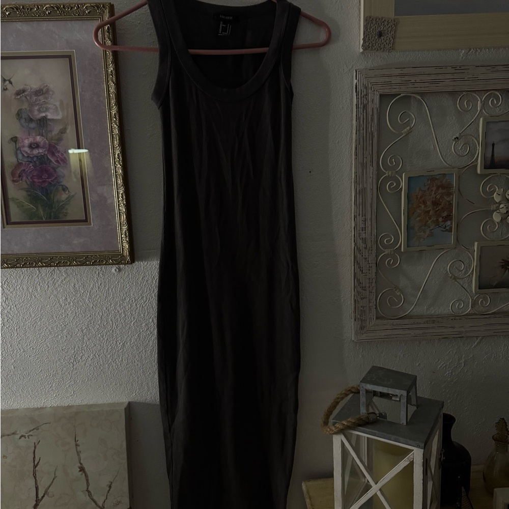 Black Sleeveless Dress